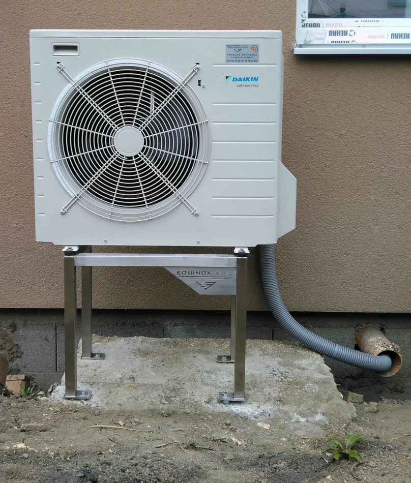 Tepelné čerpadlo vzduch voda Daikin Altherma LT 6kW s chladením rodinný dom Slovenský Grob