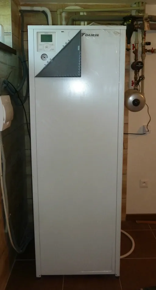 Tepelné čerpadlo vzduch voda Daikin Altherma LT 6kW s chladením rodinný dom Varín