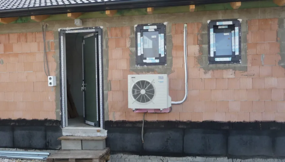 Tepelné čerpadlo vzduch voda Daikin Altherma LT 6kW s chladením rodinný dom Zurndorf