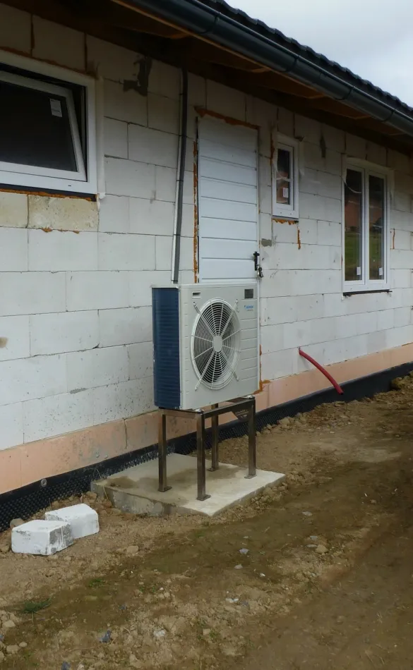 Tepelné čerpadlo vzduch voda Daikin Altherma LT 8 s chladením rodinný dom Brezovica