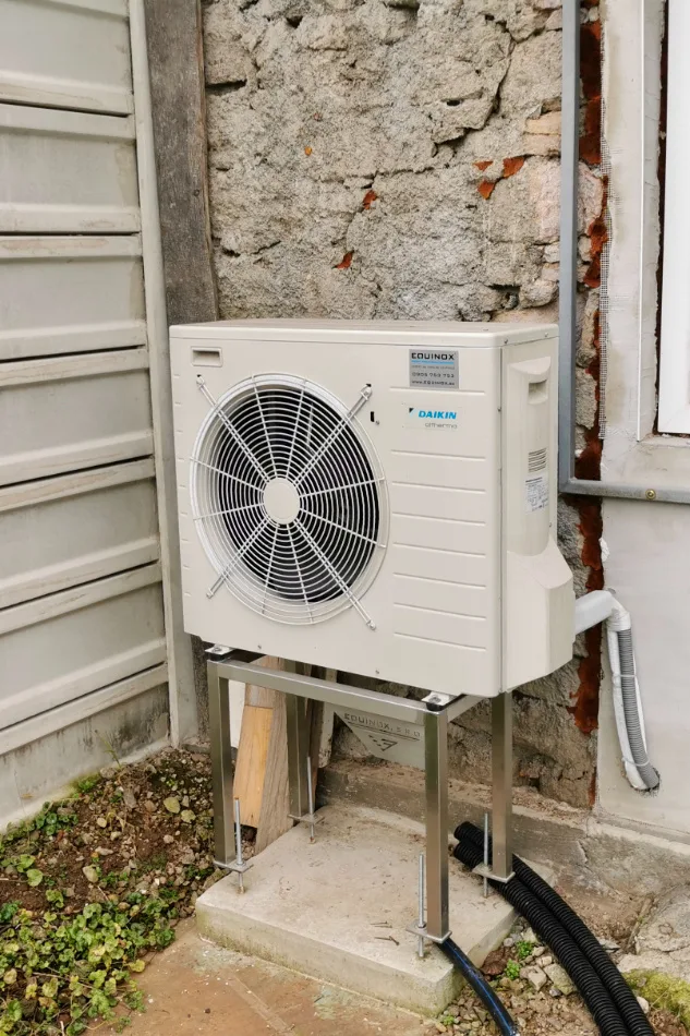 Tepelné čerpadlo vzduch voda Daikin Altherma LT 8kW autoservis Očová