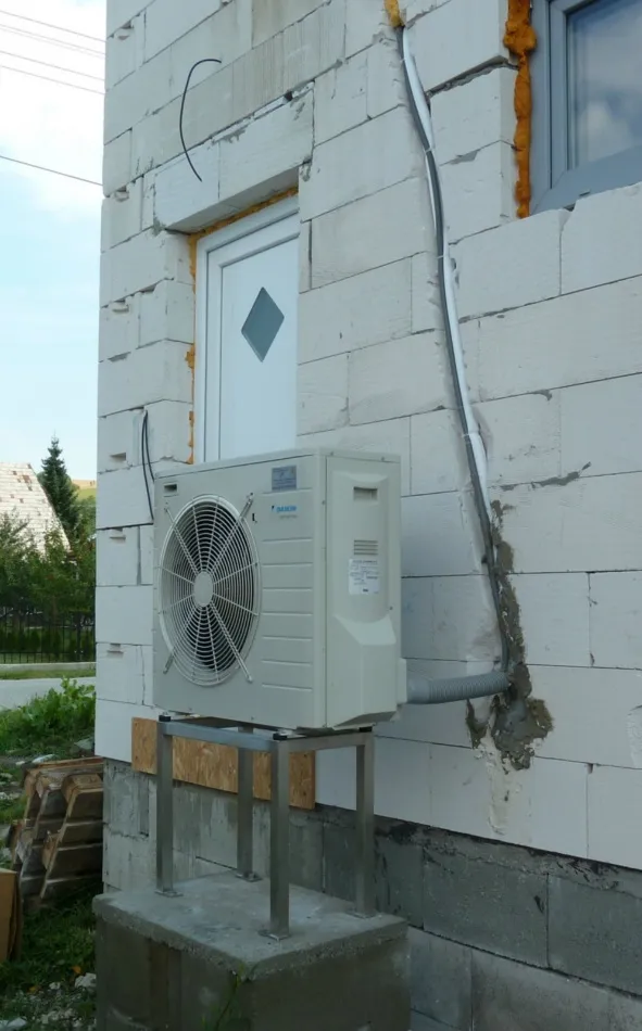 Tepelné čerpadlo vzduch voda Daikin Altherma LT 8kW rodinný dom Belá - Dulice
