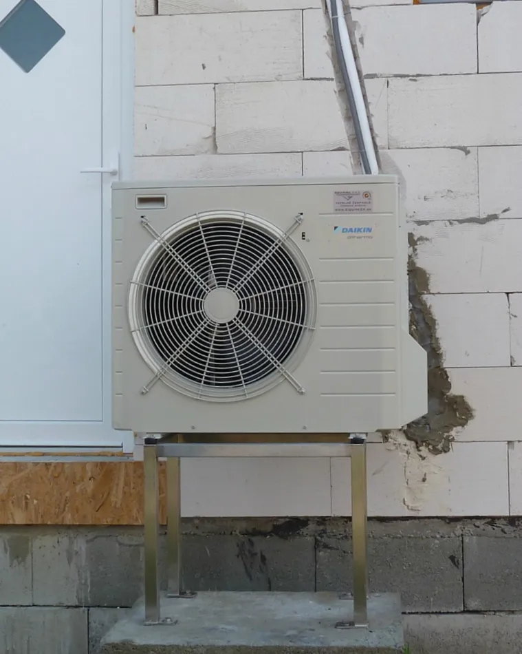 Tepelné čerpadlo vzduch voda Daikin Altherma LT 8kW rodinný dom Belá - Dulice