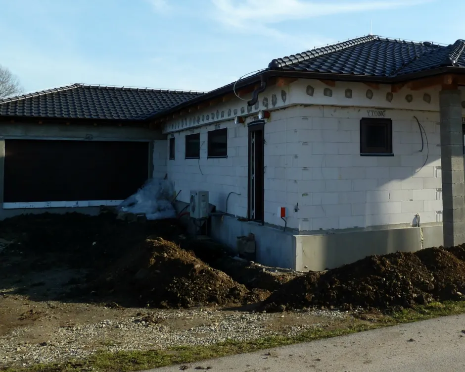 Tepelné čerpadlo vzduch voda Daikin Altherma LT 8kW rodinný dom Belža