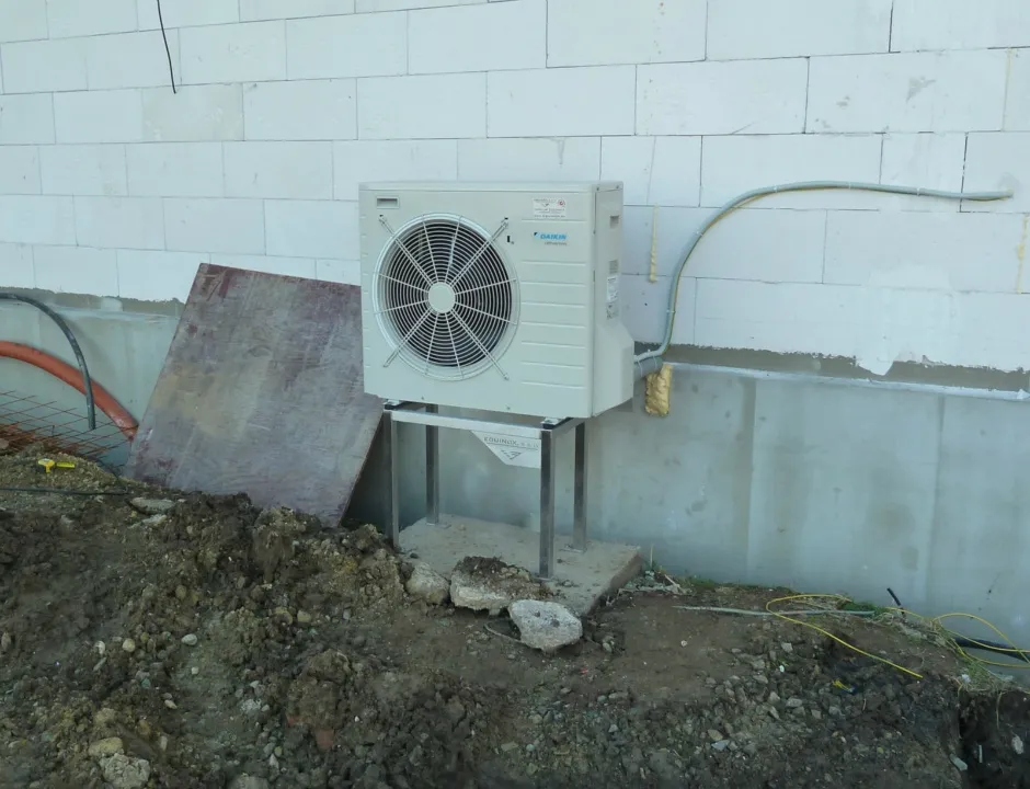 Tepelné čerpadlo vzduch voda Daikin Altherma LT 8kW rodinný dom Belža