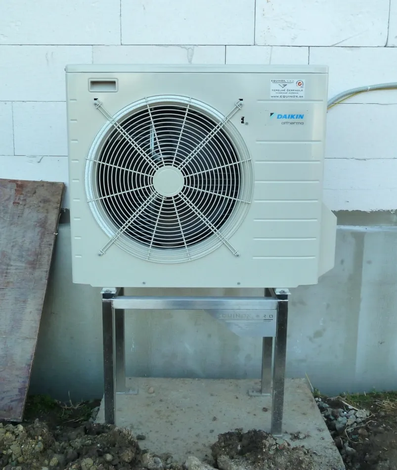 Tepelné čerpadlo vzduch voda Daikin Altherma LT 8kW rodinný dom Belža