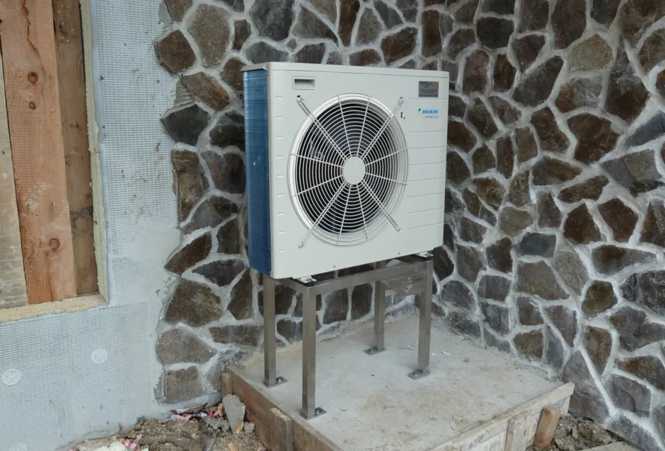 Tepelné čerpadlo vzduch voda Daikin Altherma LT 8kW rodinný dom Chalúpkovo