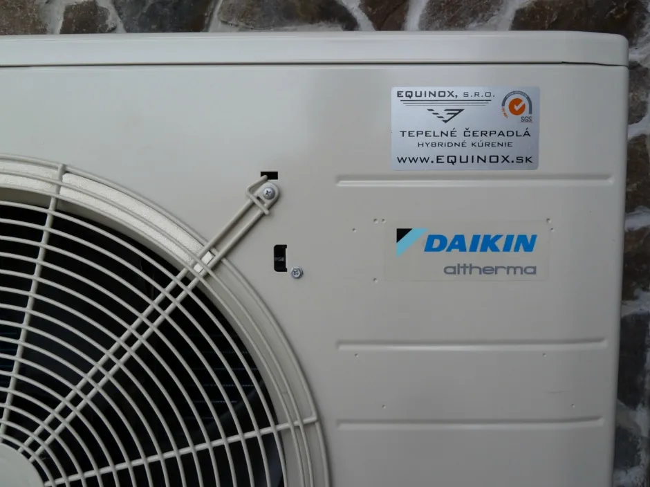 Tepelné čerpadlo vzduch voda Daikin Altherma LT 8kW rodinný dom Chalúpkovo