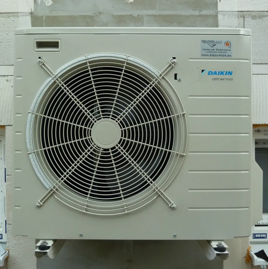 Tepelné čerpadlo vzduch voda Daikin Altherma LT 8kW rodinný dom Dojč