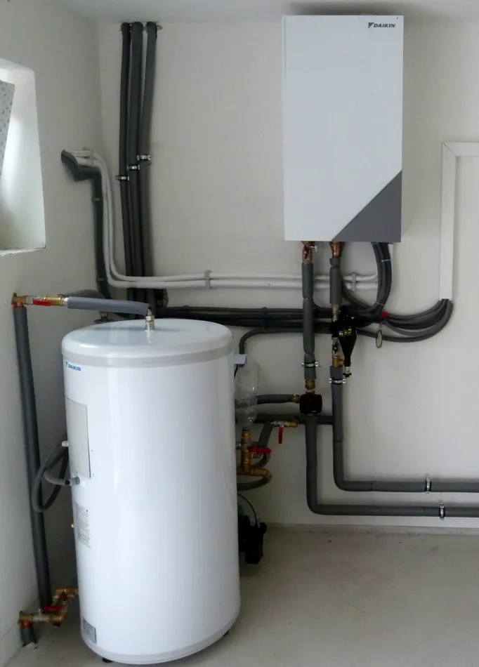 Tepelné čerpadlo vzduch voda Daikin Altherma LT 8kW rodinný dom Dojč