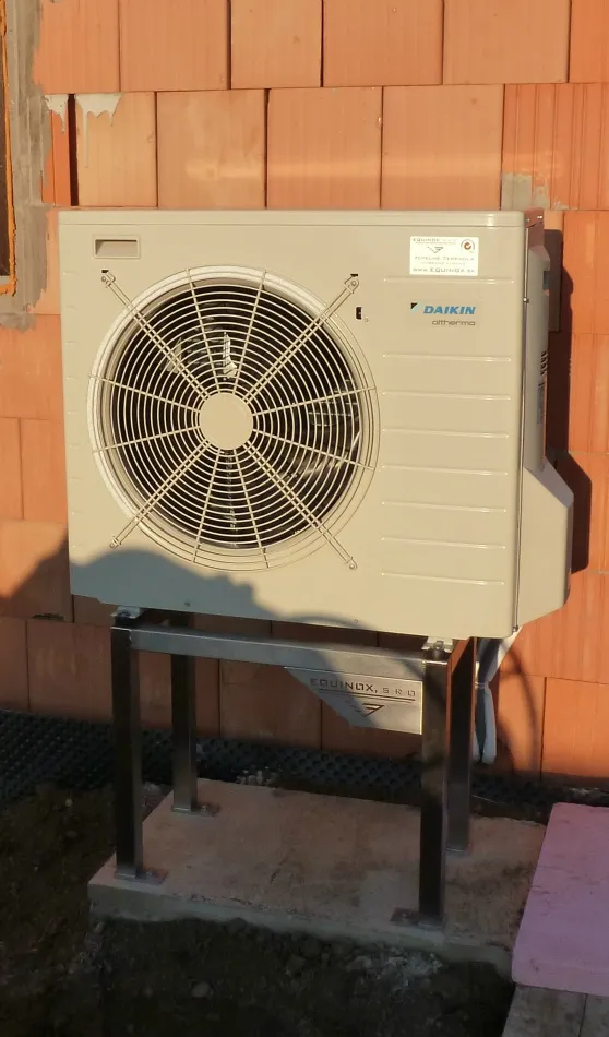 Tepelné čerpadlo vzduch voda Daikin Altherma LT 8kW rodinný dom Dolná Seč