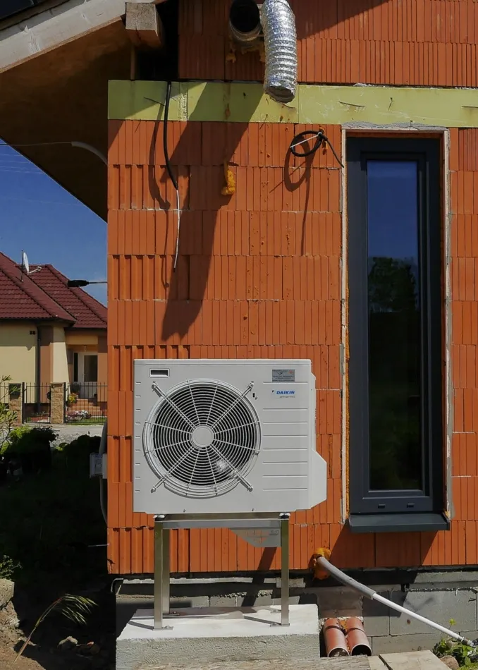 Tepelné čerpadlo vzduch voda Daikin Altherma LT 8kW rodinný dom Dyčka