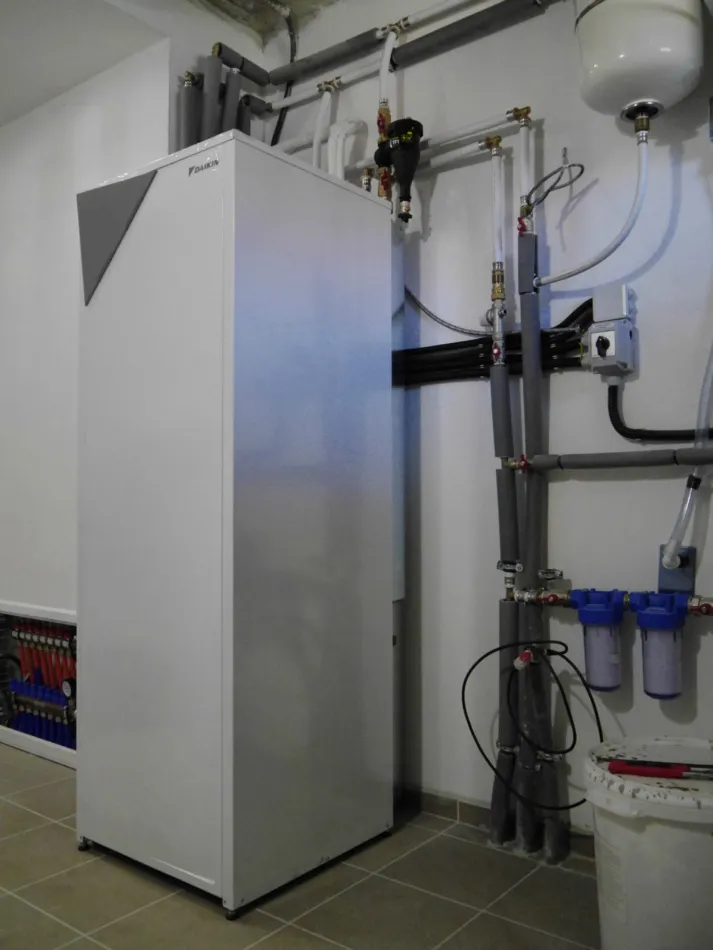 Tepelné čerpadlo vzduch voda Daikin Altherma LT 8kW rodinný dom Dyčka