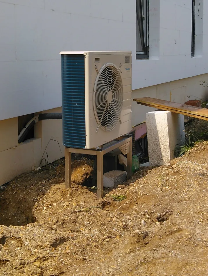 Tepelné čerpadlo vzduch voda Daikin Altherma LT 8kW rodinný dom Gattendorf