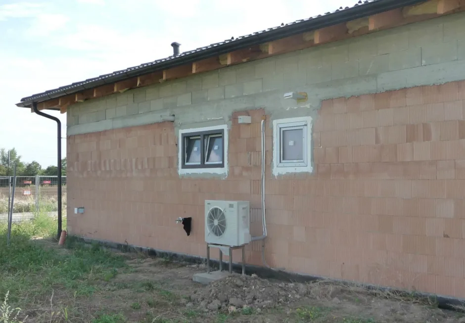Tepelné čerpadlo vzduch voda Daikin Altherma LT 8kW rodinný dom Gattendorf