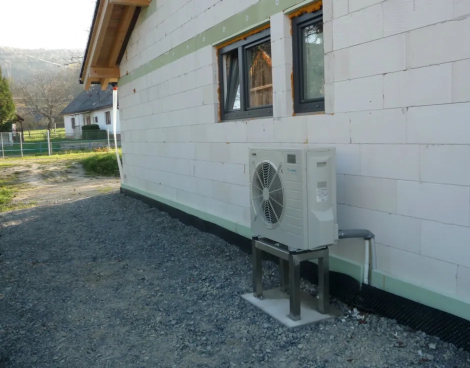 Tepelné čerpadlo vzduch voda Daikin Altherma LT 8kW rodinný dom Hrabkov