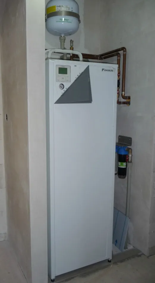 Tepelné čerpadlo vzduch voda Daikin Altherma LT 8kW rodinný dom Hrabkov