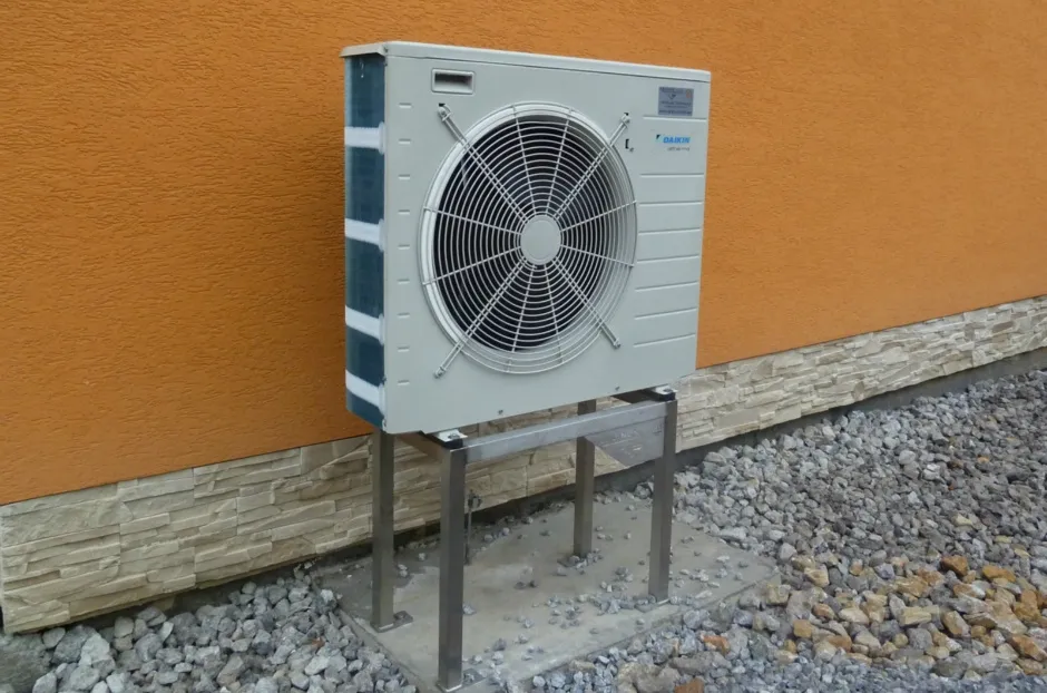 Tepelné čerpadlo vzduch voda Daikin Altherma LT 8kW rodinný dom Hrochoť