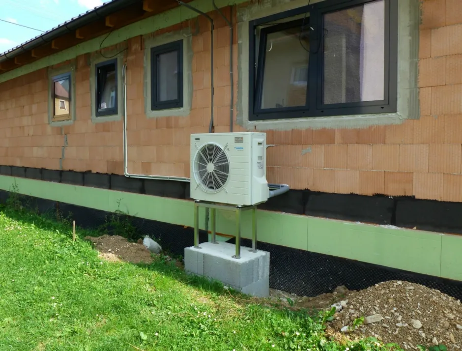Tepelné čerpadlo vzduch voda Daikin Altherma LT 8kW rodinný dom Hubová
