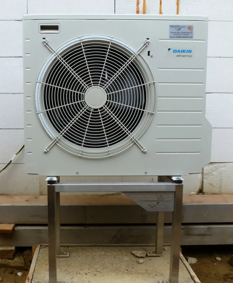 Tepelné čerpadlo vzduch voda Daikin Altherma LT 8kW rodinný dom Klčov
