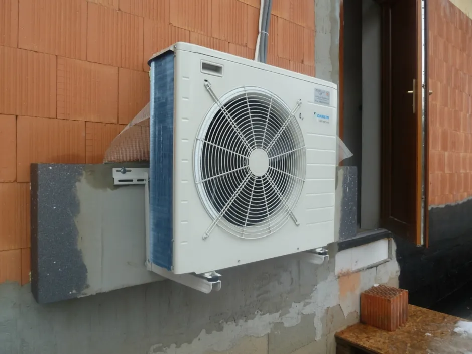 Tepelné čerpadlo vzduch voda Daikin Altherma LT 8kW rodinný dom Krasno nad Kysucou