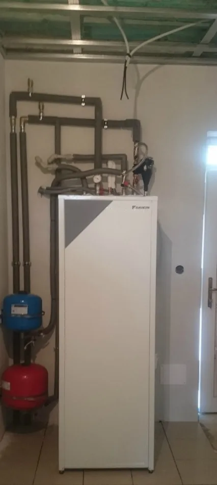 Tepelné čerpadlo vzduch voda Daikin Altherma LT 8kW rodinný dom Krásno nad Kysucou