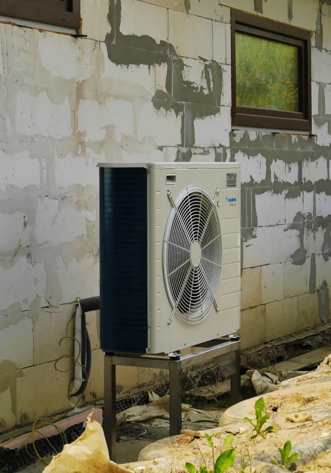Tepelné čerpadlo vzduch voda Daikin Altherma LT 8kW rodinný dom Liesek