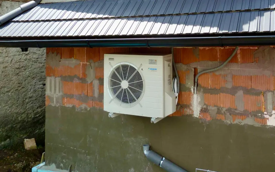 Tepelné čerpadlo vzduch voda Daikin Altherma LT 8kW rodinný dom Lupoč