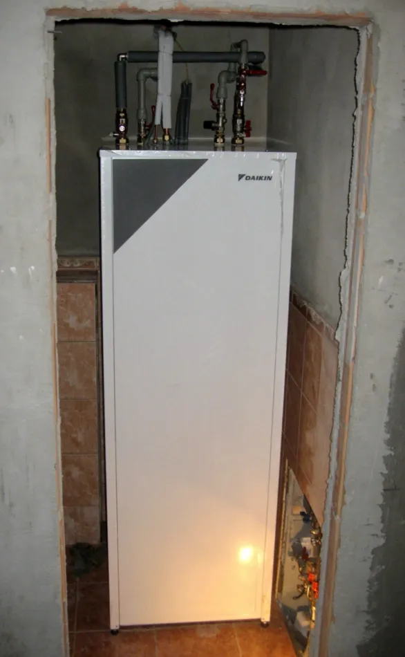 Tepelné čerpadlo vzduch voda Daikin Altherma LT 8kW rodinný dom Malachov