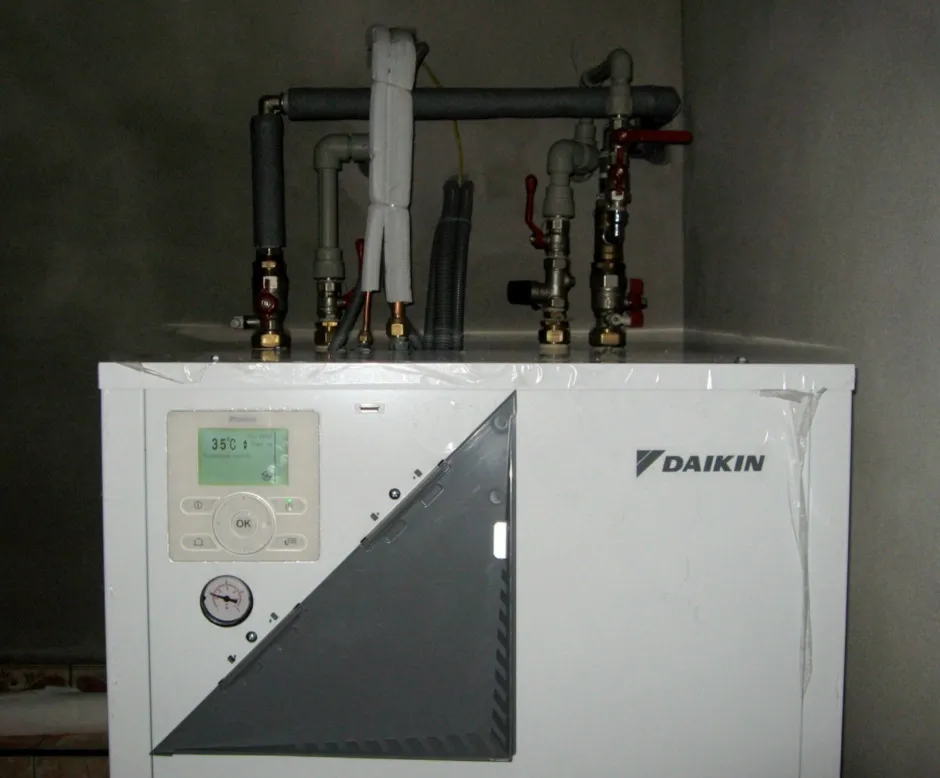 Tepelné čerpadlo vzduch voda Daikin Altherma LT 8kW rodinný dom Malachov