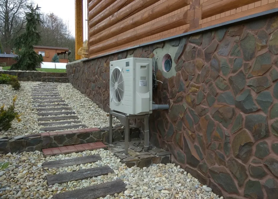 Tepelné čerpadlo vzduch voda Daikin Altherma LT 8kW rodinný dom Miezgovce