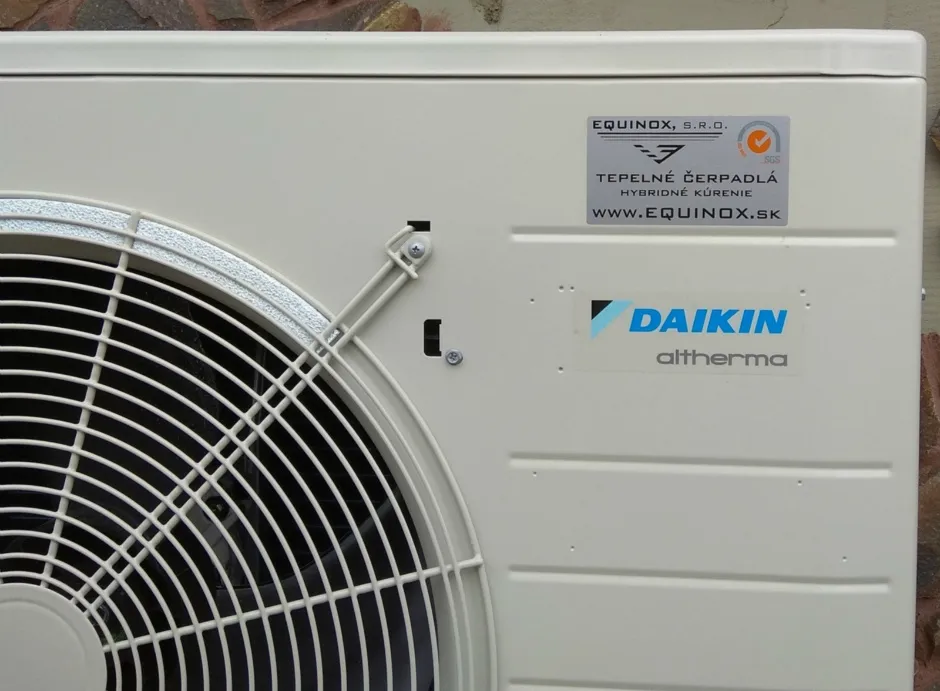 Tepelné čerpadlo vzduch voda Daikin Altherma LT 8kW rodinný dom Miezgovce