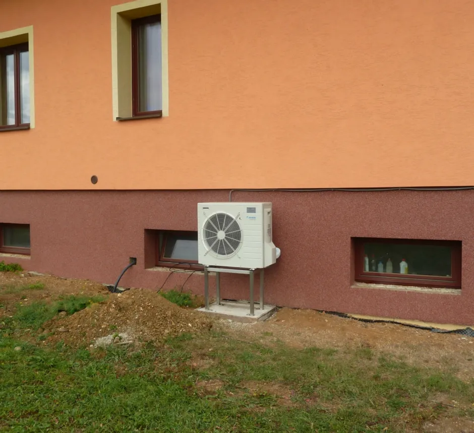 Tepelné čerpadlo vzduch voda Daikin Altherma LT 8kW rodinný dom Moravské Lieskové
