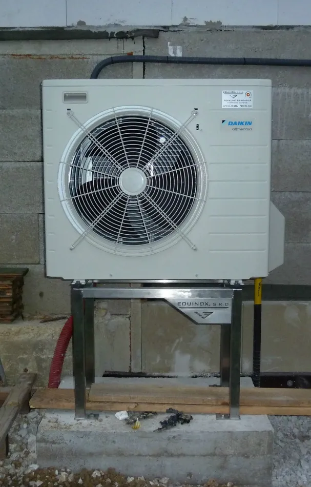 Tepelné čerpadlo vzduch voda Daikin Altherma LT 8kW rodinný dom Nitiranske Rudno