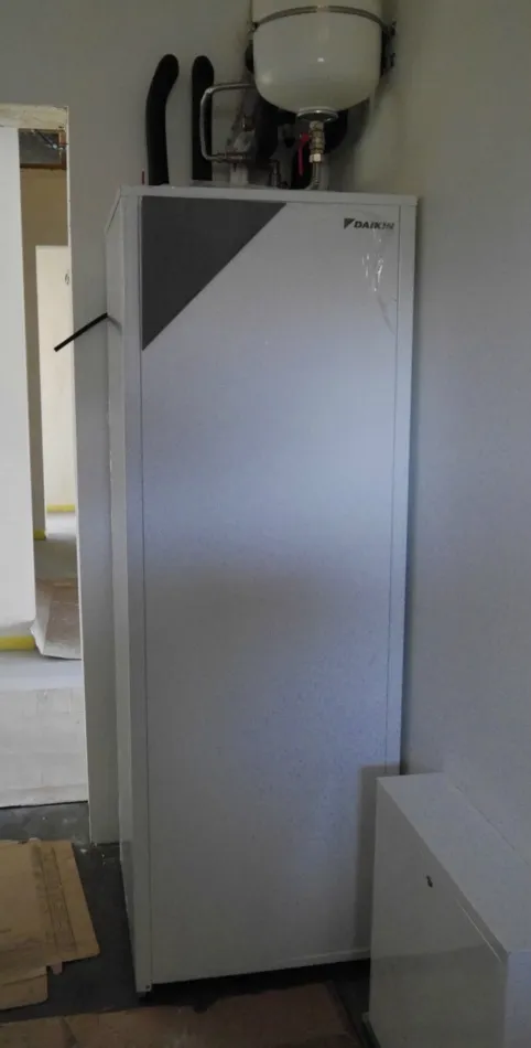 Tepelné čerpadlo vzduch voda Daikin Altherma LT 8kW rodinný dom Nové Zámky