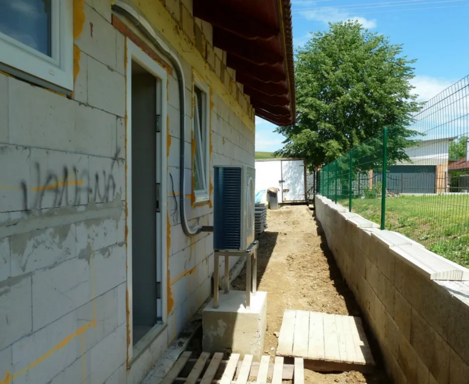 Tepelné čerpadlo vzduch voda Daikin Altherma LT 8kW rodinný dom Odorín