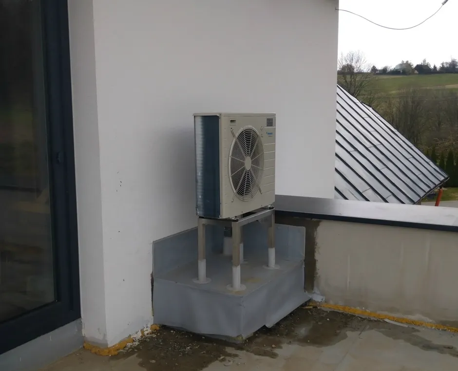 Tepelné čerpadlo vzduch voda Daikin Altherma LT 8kW rodinný dom Oravské Veselé