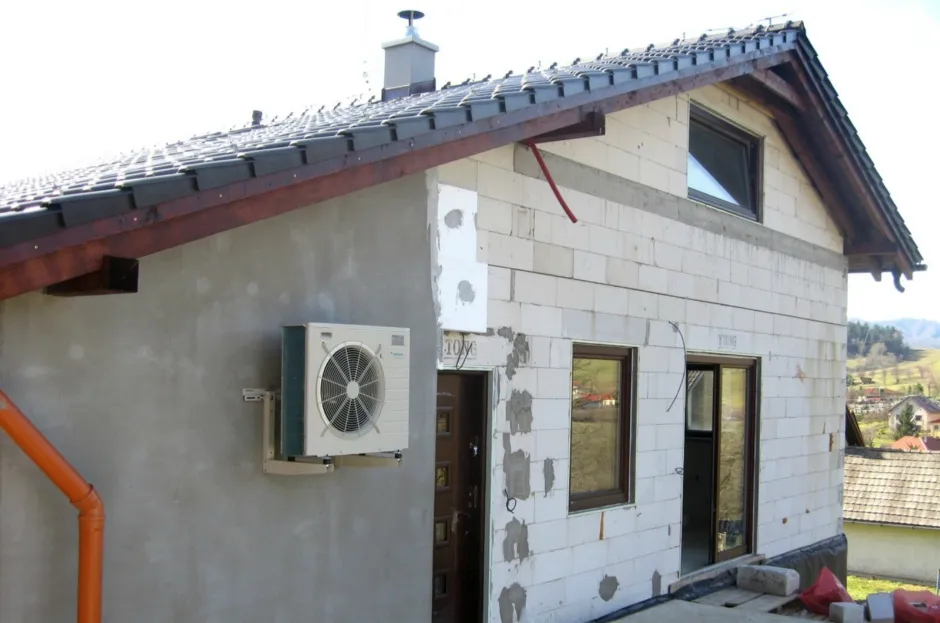 Tepelné čerpadlo vzduch voda Daikin Altherma LT 8kW rodinný dom Ovčiarsko