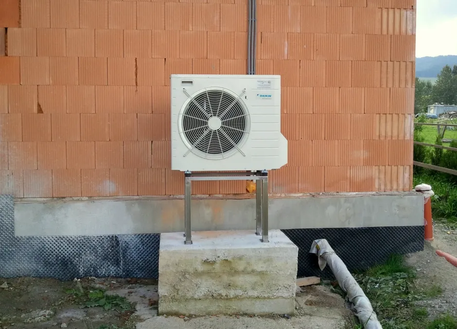 Tepelné čerpadlo vzduch voda Daikin Altherma LT 8kW rodinný dom Partizánska Ľupča
