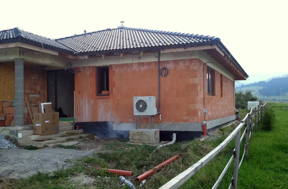 Tepelné čerpadlo vzduch voda Daikin Altherma LT 8kW rodinný dom Partizánska Ľupča
