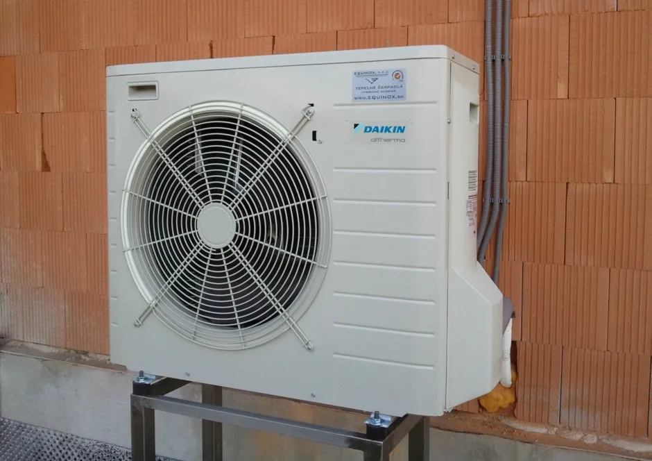 Tepelné čerpadlo vzduch voda Daikin Altherma LT 8kW rodinný dom Partizánska Ľupča