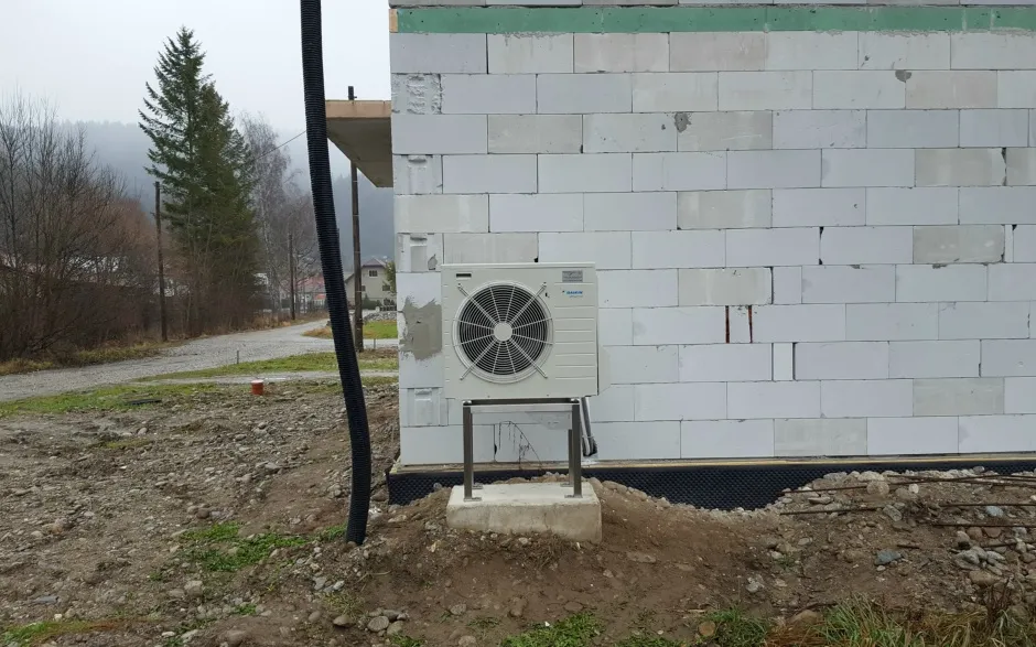 Tepelné čerpadlo vzduch voda Daikin Altherma LT 8kW rodinný dom Podbiel