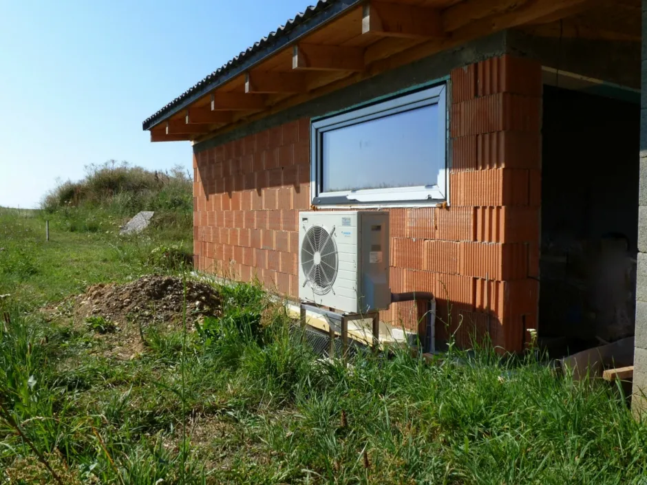 Tepelné čerpadlo vzduch voda Daikin Altherma LT 8kW rodinný dom Podrečany