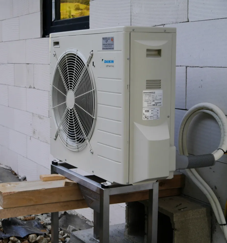 Tepelné čerpadlo vzduch voda Daikin Altherma LT 8kW rodinný dom Podzámčok