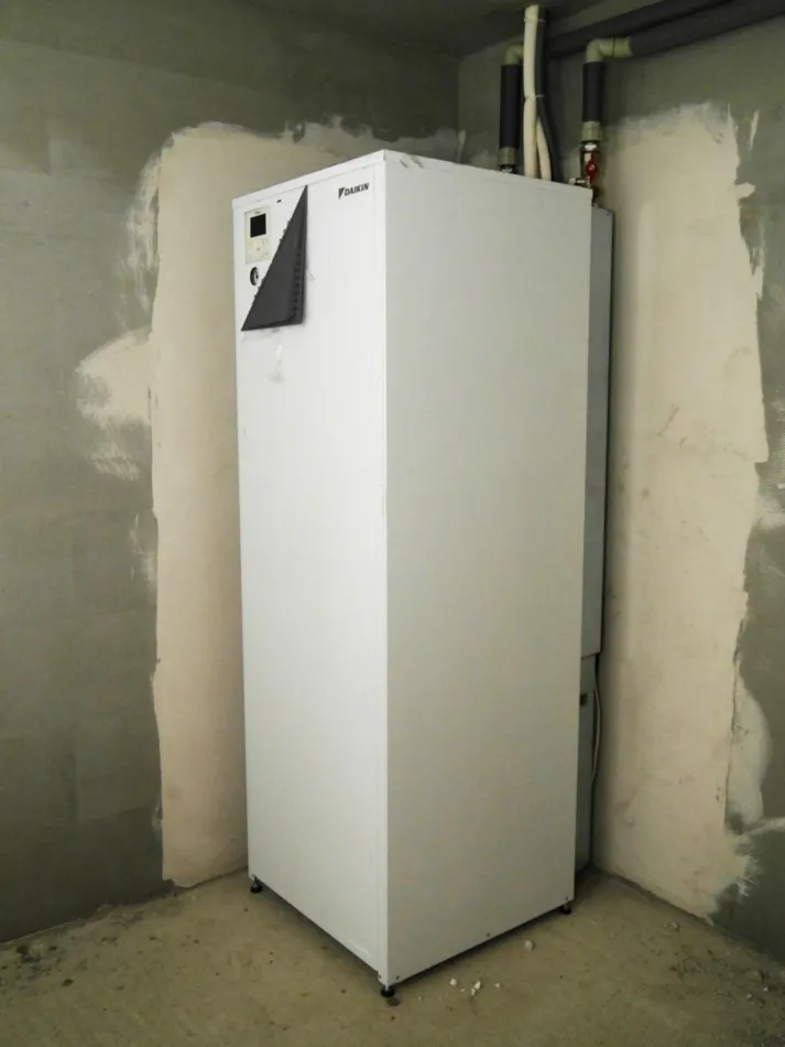 Tepelné čerpadlo vzduch voda Daikin Altherma LT 8kW rodinný dom Podzámčok