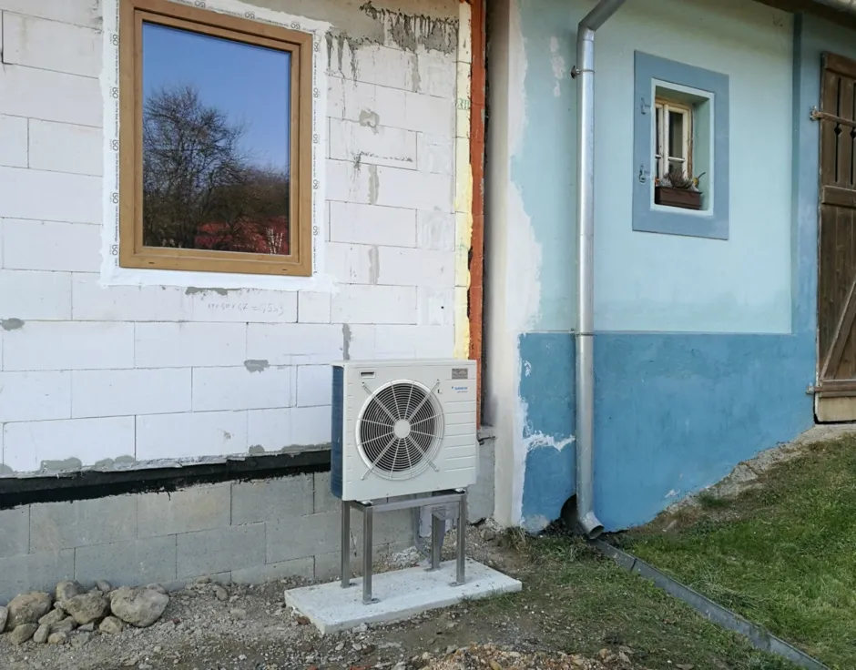 Tepelné čerpadlo vzduch voda Daikin Altherma LT 8kW rodinný dom Poniky