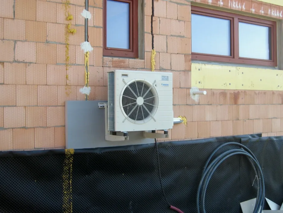 Tepelné čerpadlo vzduch voda Daikin Altherma LT 8kW rodinný dom Považská Bystrica