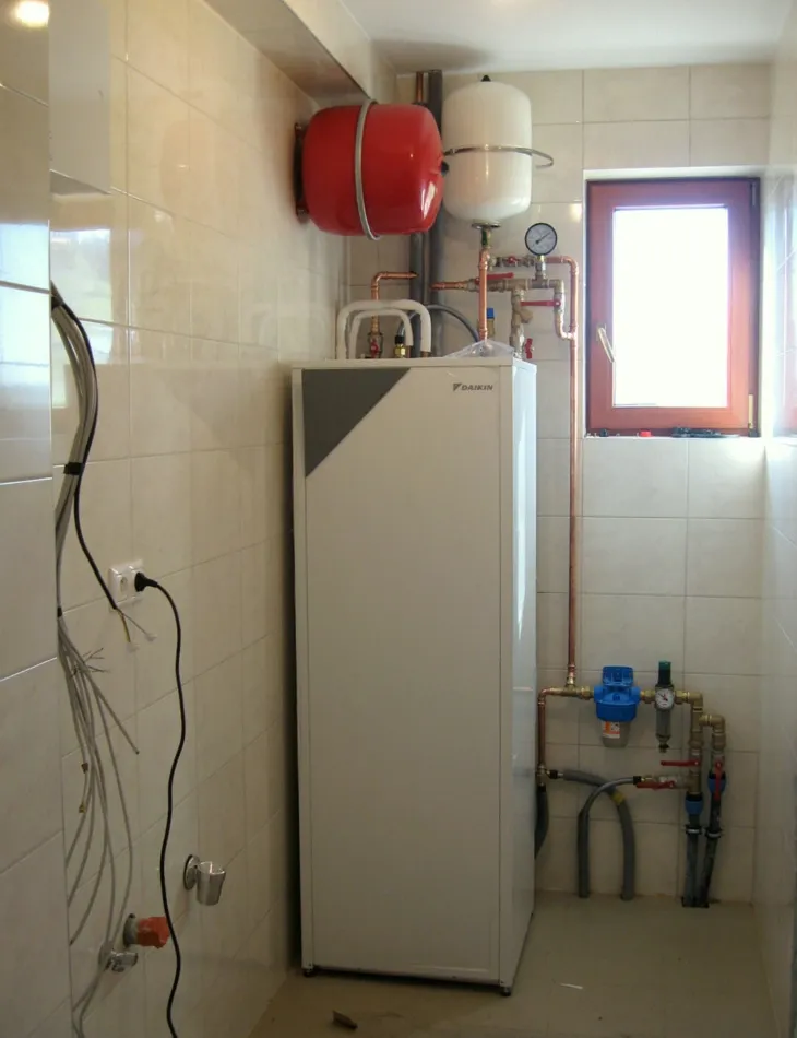 Tepelné čerpadlo vzduch voda Daikin Altherma LT 8kW rodinný dom Považská Bystrica