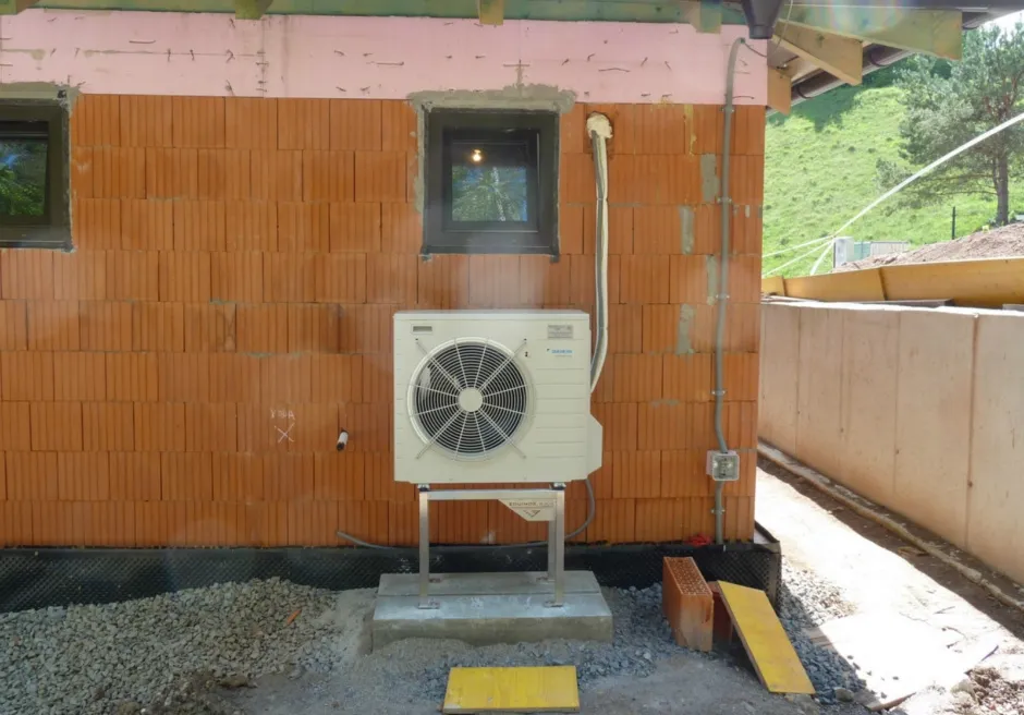 Tepelné čerpadlo vzduch voda Daikin Altherma LT 8kW rodinný dom Riečka