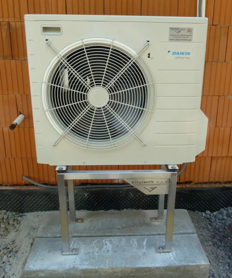 Tepelné čerpadlo vzduch voda Daikin Altherma LT 8kW rodinný dom Riečka